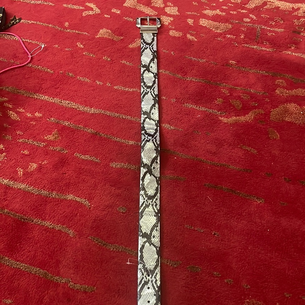 Women’s Betsey Johnson Belt, Size S